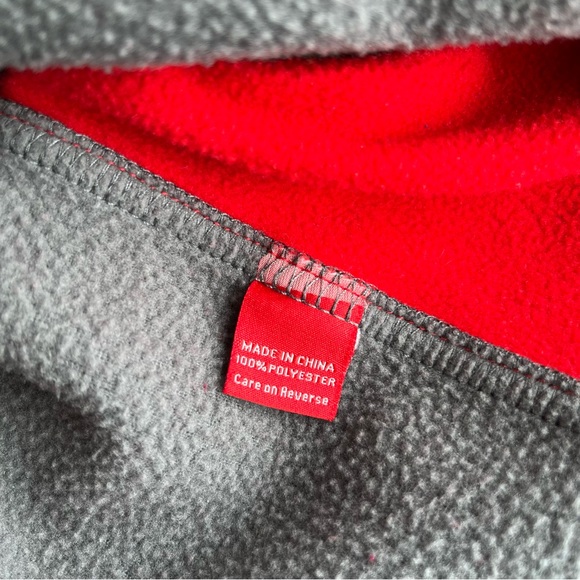 Ohio State Polyester Hoodie - Picture 12 of 13